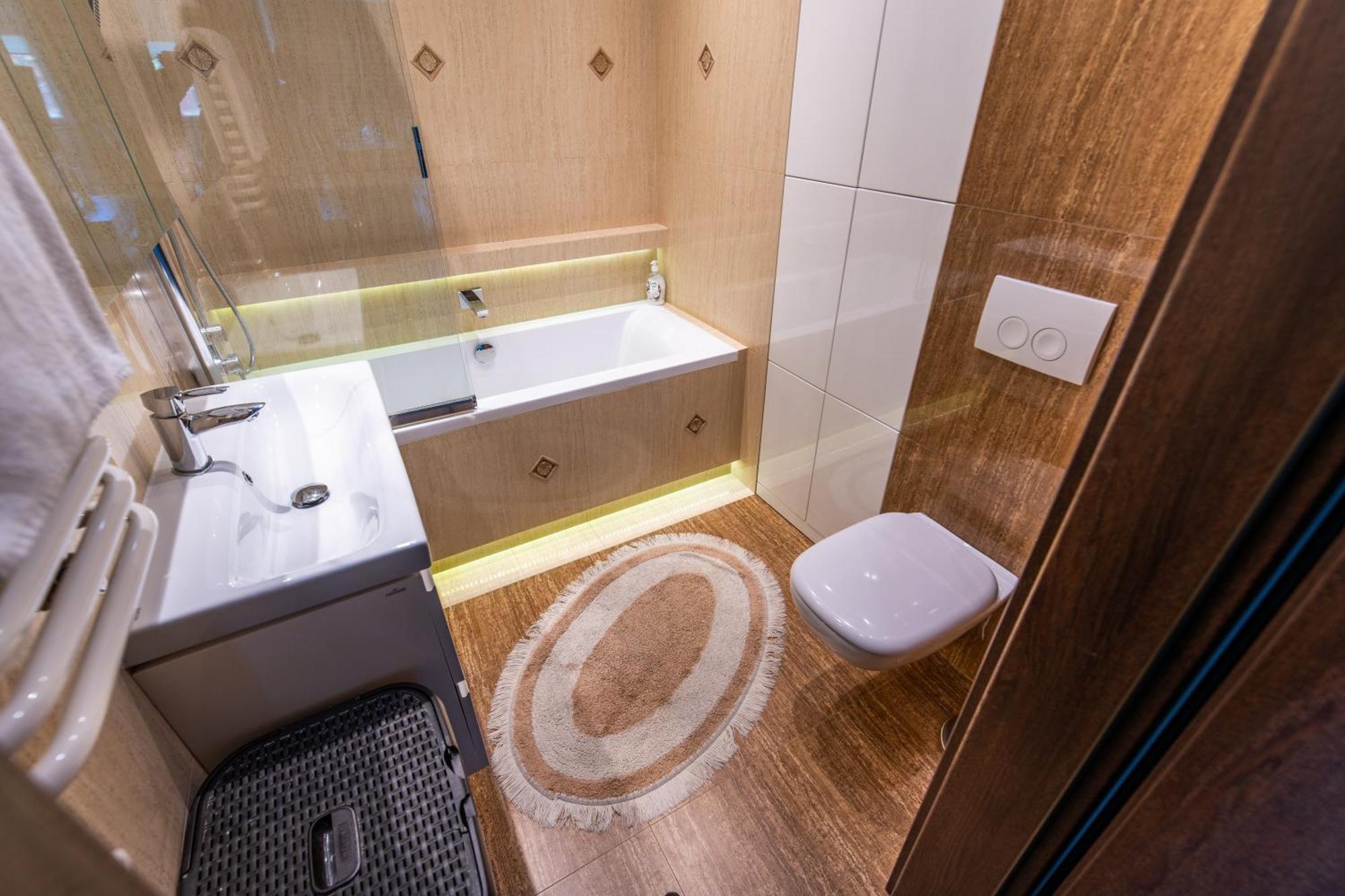 Large Luxury Apartment Wieliczka Eksteriør billede